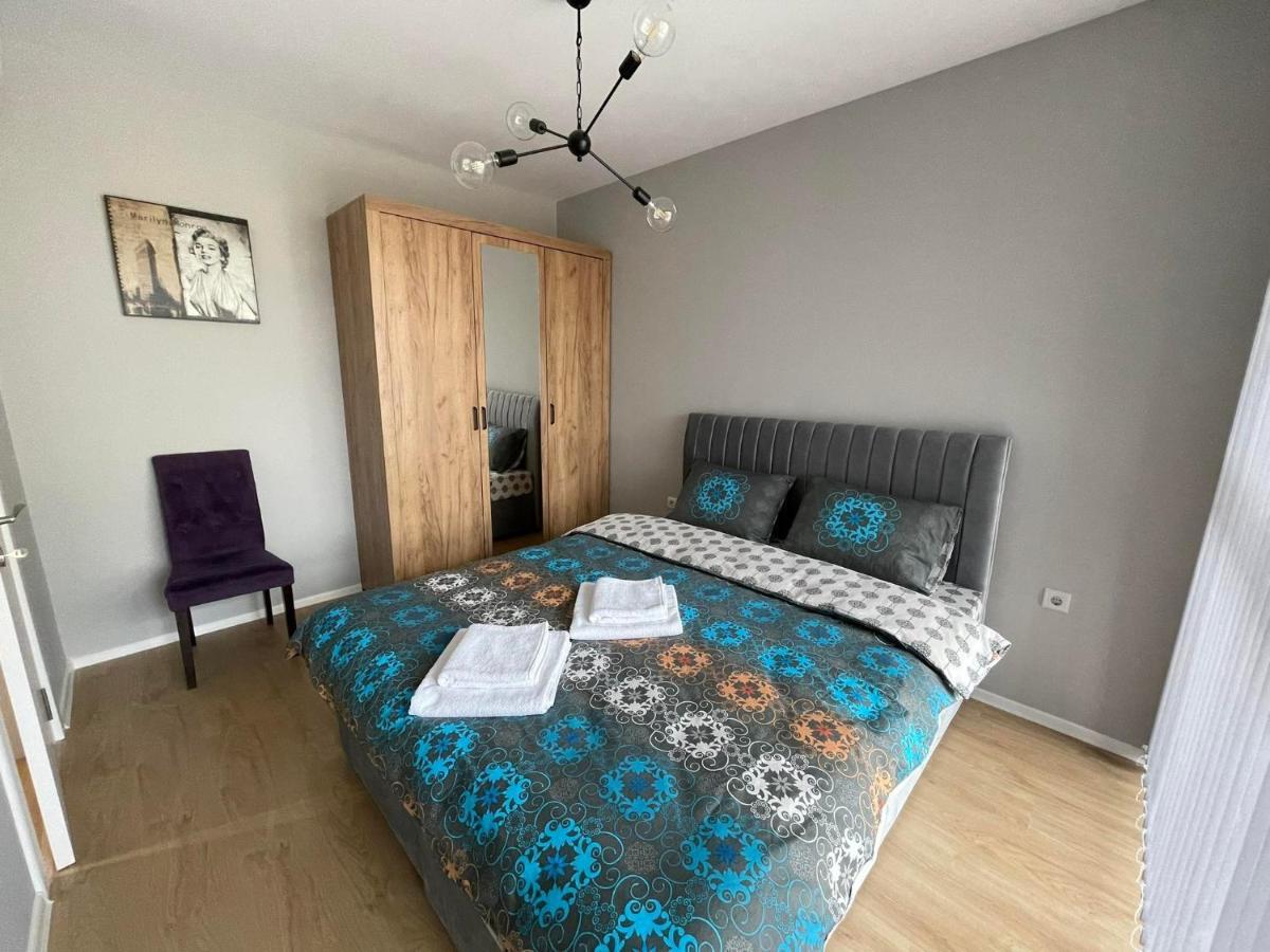 Apartments Mir Varna City Extérieur photo