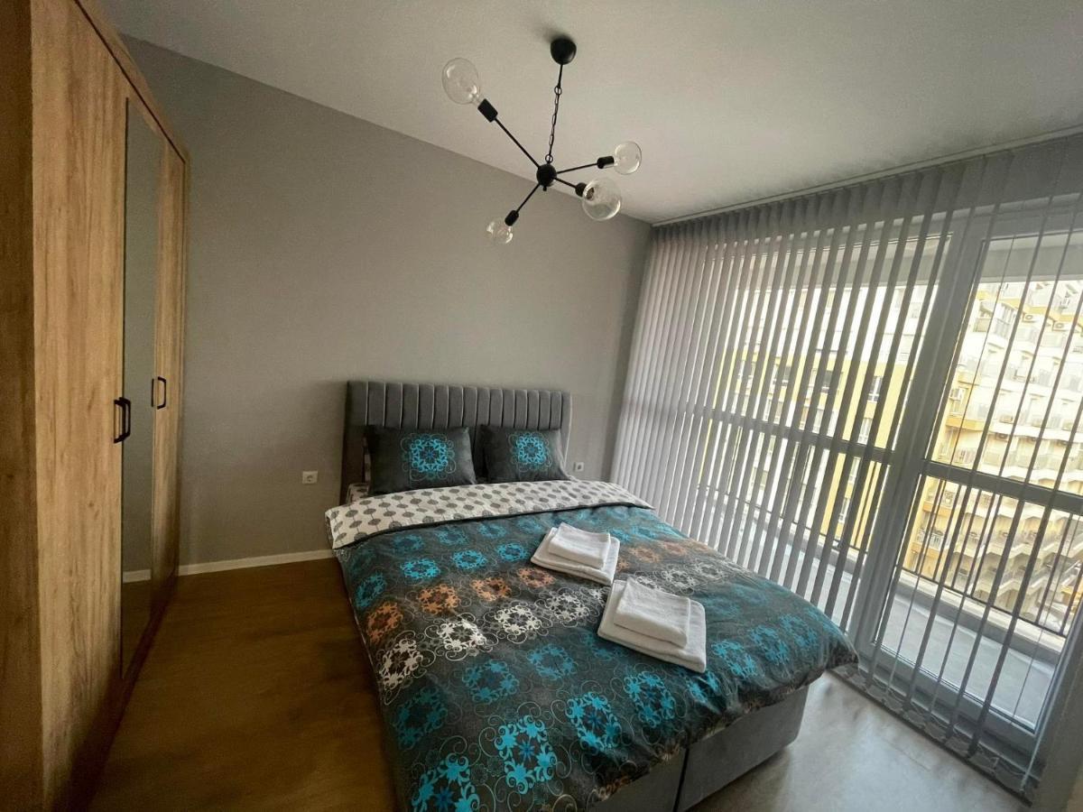 Apartments Mir Varna City Extérieur photo